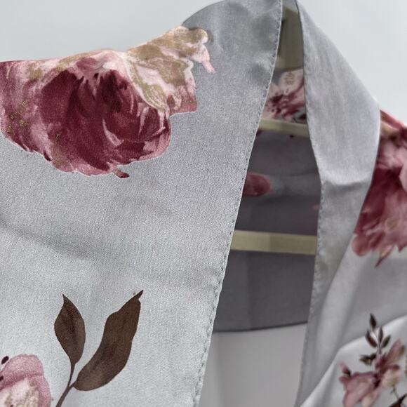 Vintage Ralph Lauren Silk Light Gray Pink Floral Roses Rectangle Scarf - Picture 4 of 9